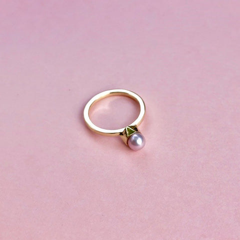 14 krt ring with pink/grey pearl