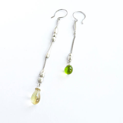 Change, UNIQUE Ear pendants in silver & green glass