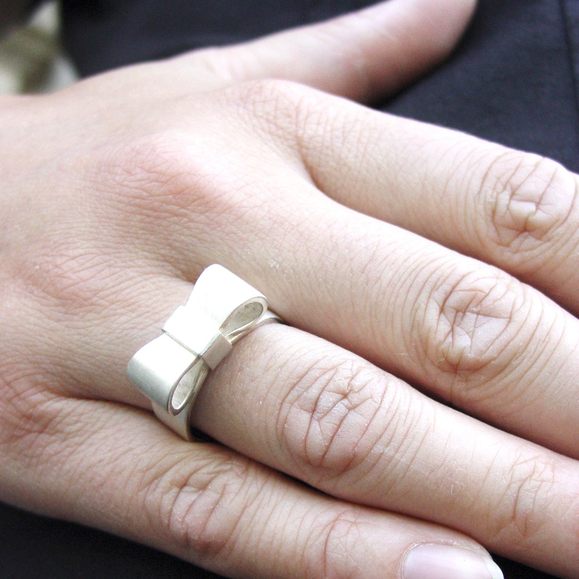 Bow Ring (silver) – marije geursen jewelry