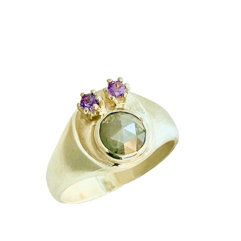 Little Friend signet ring with Amethyst and Diamond