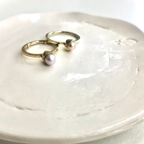 Custom Made: A Pearl Ring in 14 krt Gold